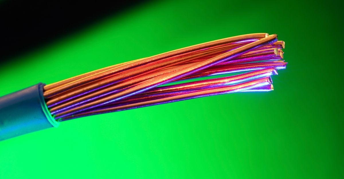 Elektrik Faturanızı Azaltın: Talep Zirvesi Saatlerini Keşfedin ve Avantaja Çevirin