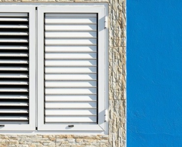 Usta dokunuşu evde: plastik havalandırma ızgaraları için adım adım montaj rehberi